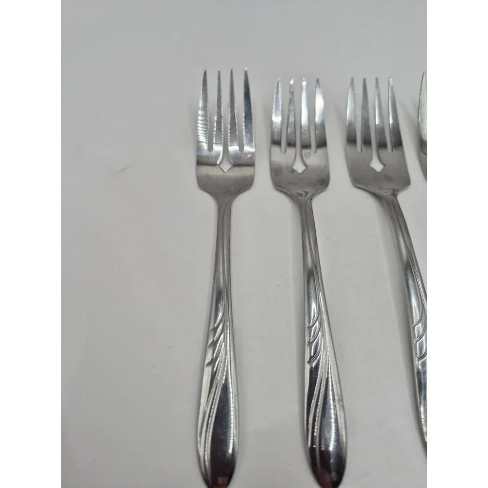 Oneida Stainless Steel Swirl Swish Goddess Salad Fork, 6 1/4
